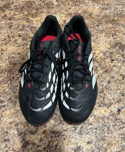 Soccer cleats