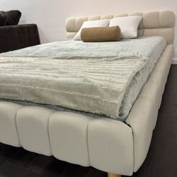 Japandi Style Vintage Platform Bed Frame & Headboard — NEW 📦 