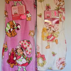 🎄 Strawberry Shortcake Christmas Blankets 🎄