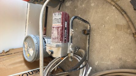 Titan 410 electric airless paint sprayer