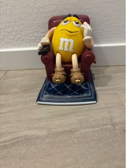 m&m dispenser