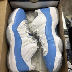 Air Jordan Retro 11 Low White/University Blue Size 8.5