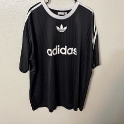 Adidas shirt Mens SIZE 2XL Oversized