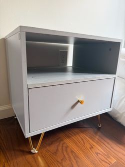 Grey night stand 16x20x20