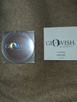 HUDA BEAUTY- GLOWISH