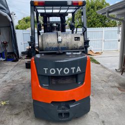 Series 8 Toyota Forklift 