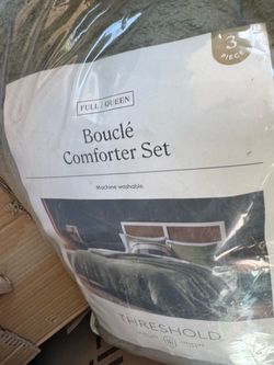 Full- Queen Boucle Comforter Set Green - Threshold NEW