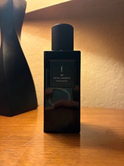 Yves Saint Laurent RUE DE L’UNIVERSITÉ