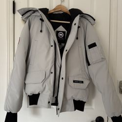 Mens Canada Goose Chilliwack Bomber Jacket - Light Grey