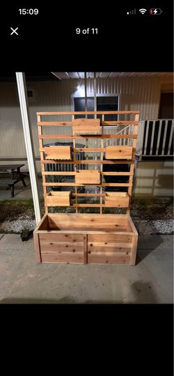 Cedar Box and Trellis