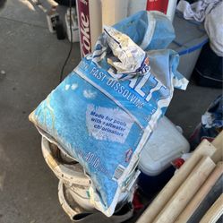 Pool/accessories free for pick up