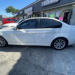 BMW 328i 2011