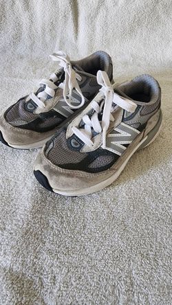 Kids new blalance shoes