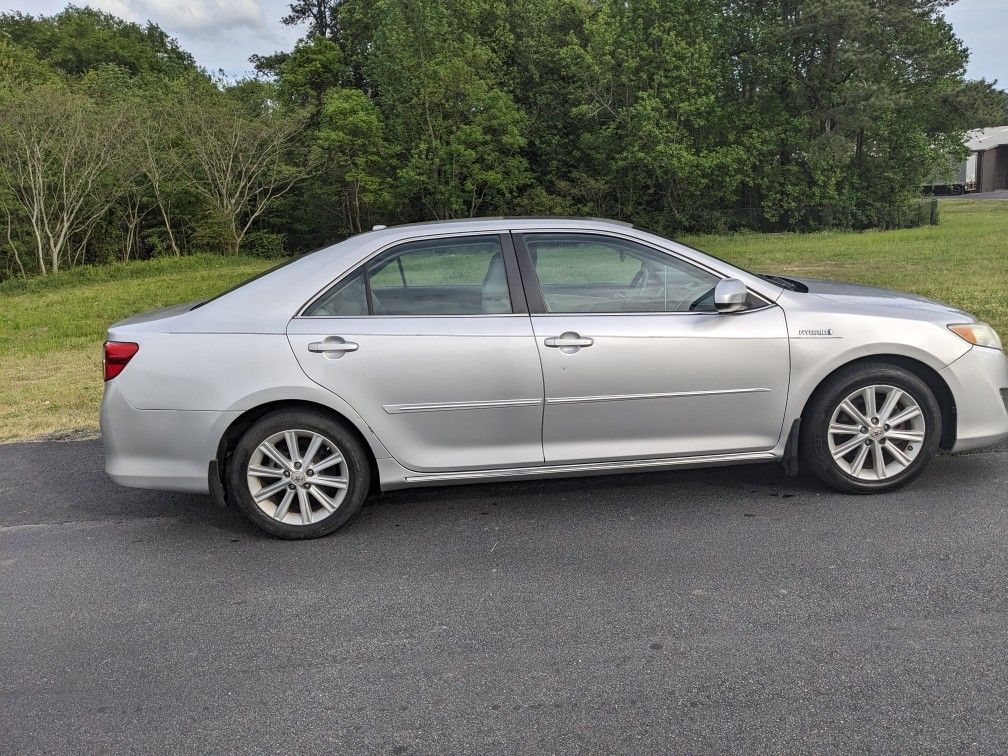 2012 Toyota Camry Hybrid