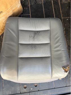 89-91 Mercedes W126 C126 coupe front driver upper leather cushion
