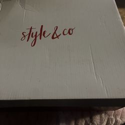 Women’s Boots size 6