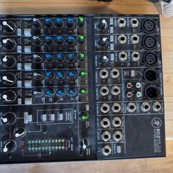 Mackie Mixer