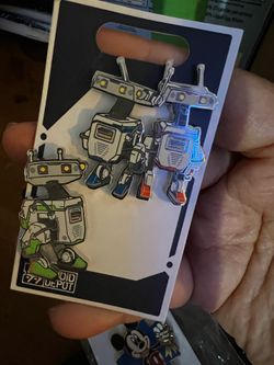 Star Wars Droid 2 pin