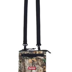 SUPREME REAL TREE CAMO FALL 2019