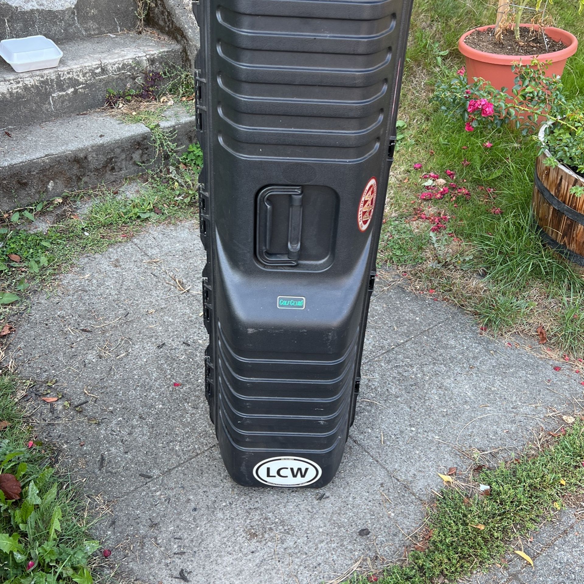 Golf Guard Travel Case Golf Clubs for Sale in WA OfferUp