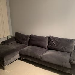!!URGENT !! Couch For Sale  120$
