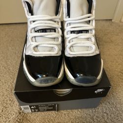 Air Jordan Retro 11 Concord Size 4.5y