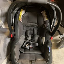 Graco Infant Carseat 