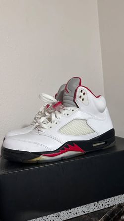 Air Jordan 5 Fire Red Sneakers