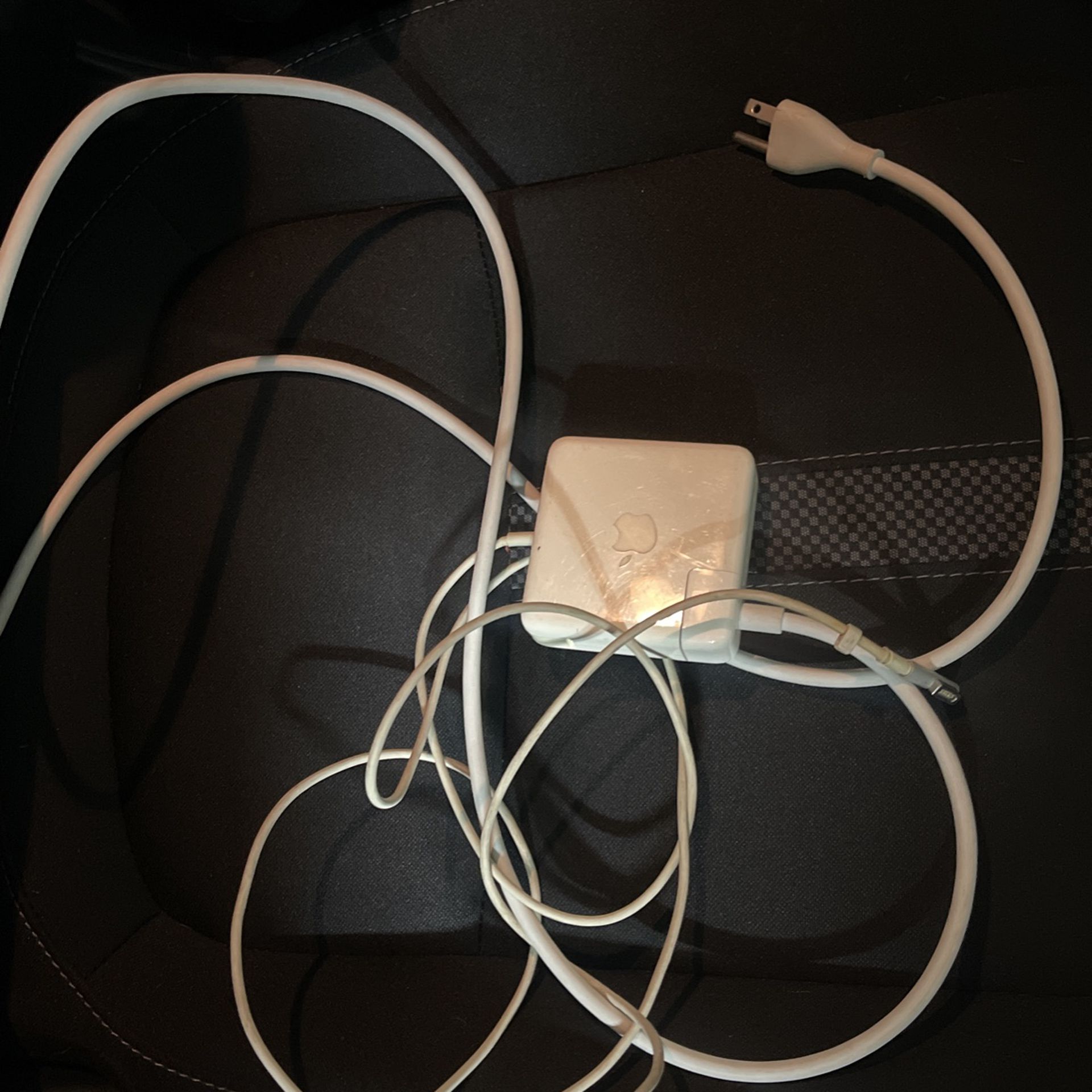 MacBook Pro Charger 