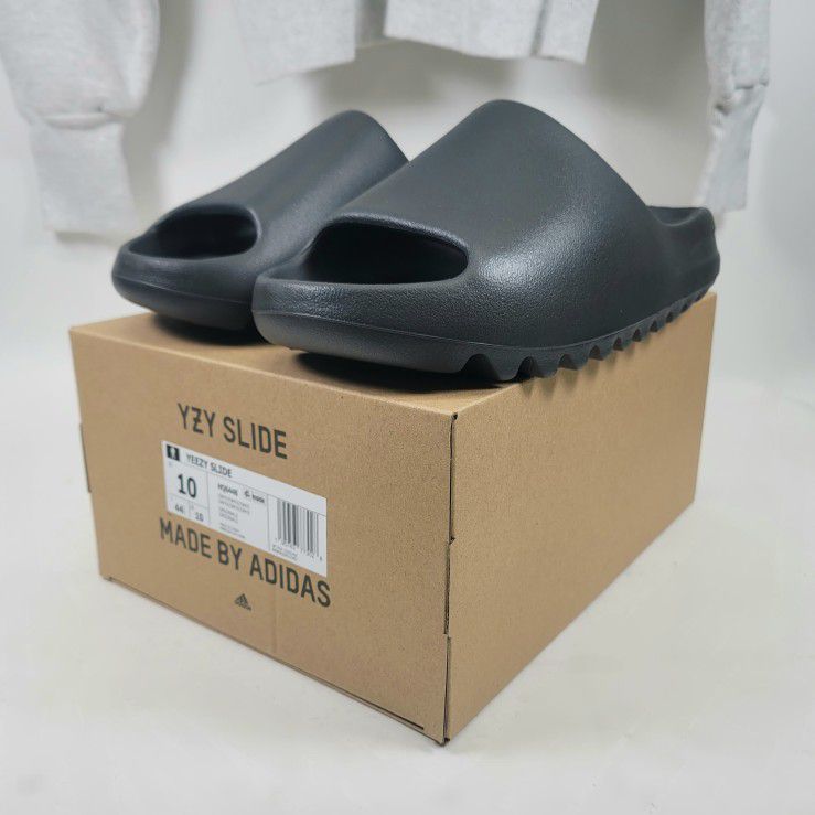 NEW Men's Size 10 - Adidas Yeezy Slide Onyx HQ6448