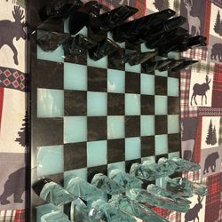 Aztec Mayan Onyx And Glass Chess Set (Broken Board)