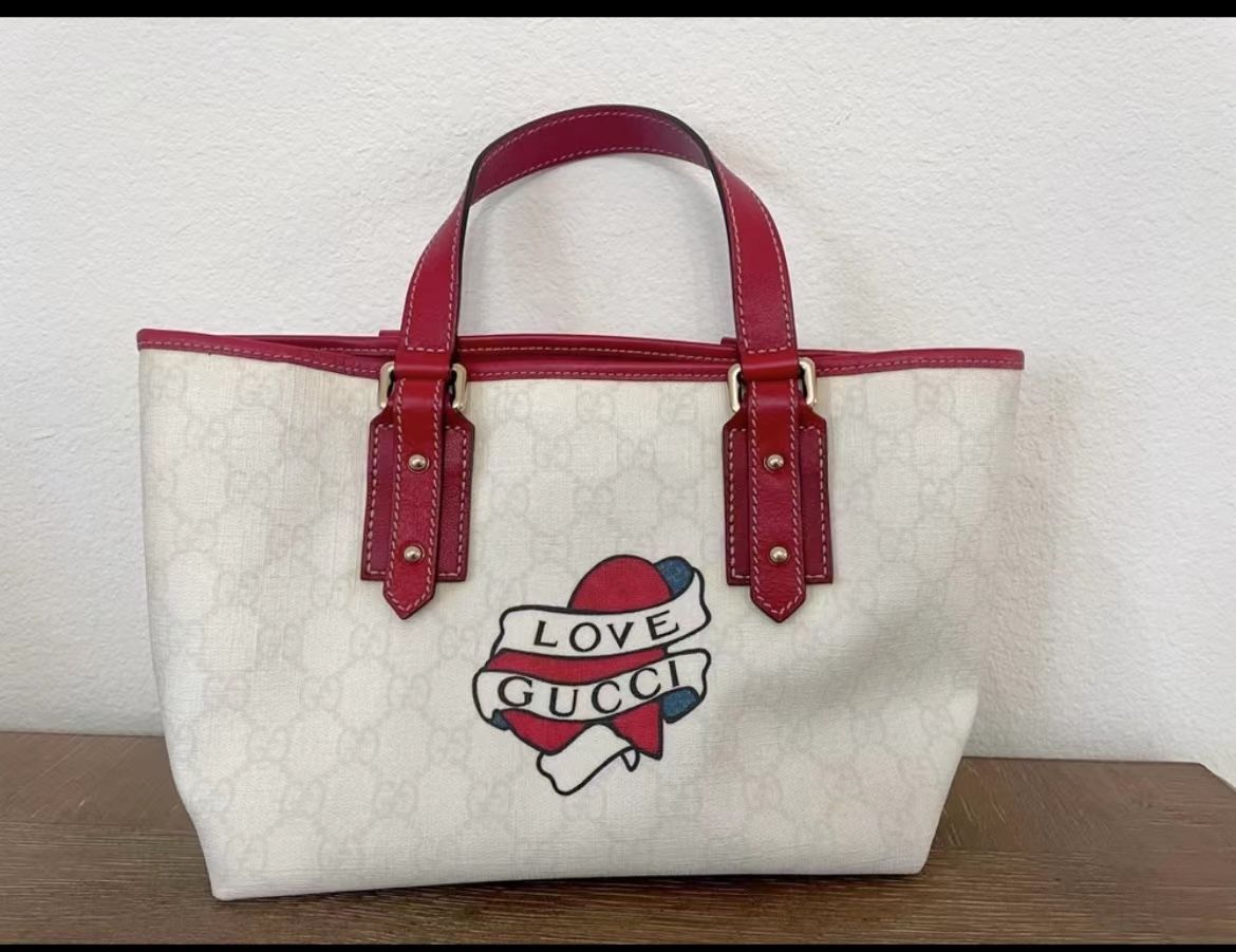 Gucci Heart Tattoo Handbag White Coated Canvas Tote