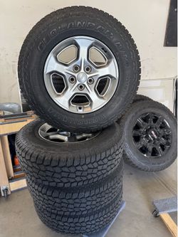Brand New OEM Factory Jeep Wrangler/Rubicon Wheels & Tires 245/75R17