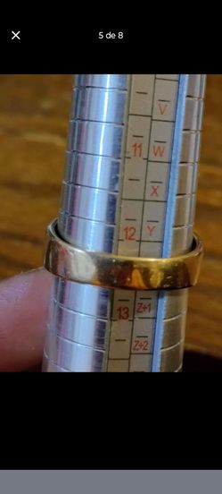 Ring14 kt 18 diamantes  extent 12
