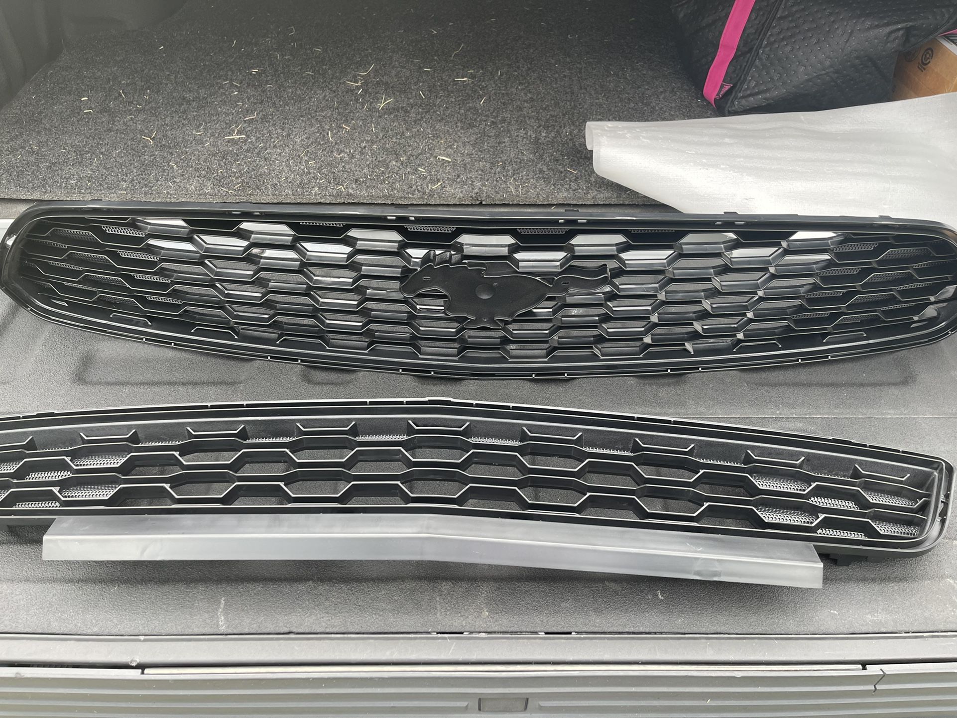 Ford Mustang grille