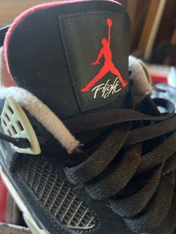 Jordan bred 4 sz 11 2012.    Jordan nike