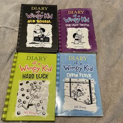 Diary Of A Wimpy Kid Bundle : 4 Books 