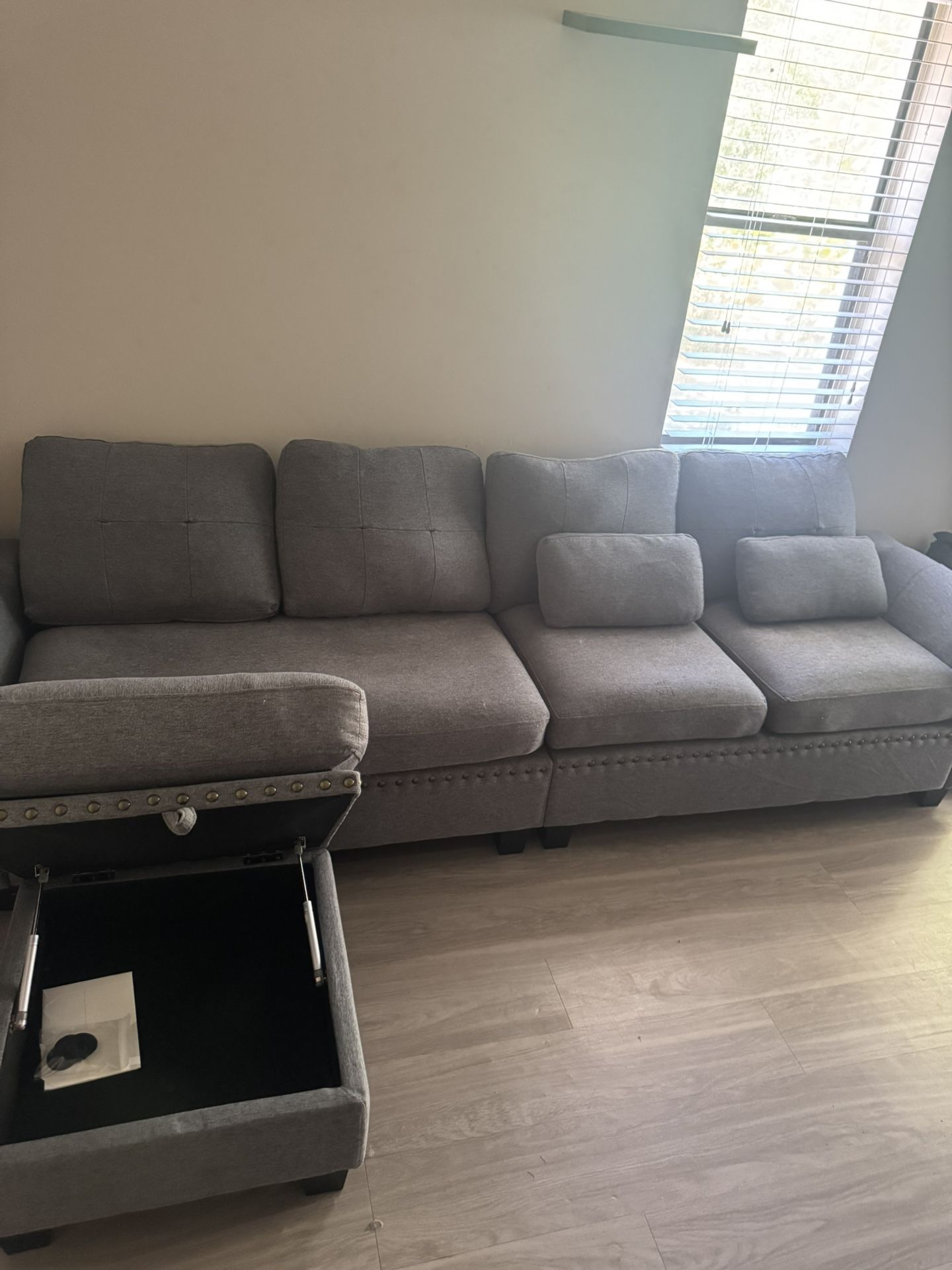 Modern Gray Sectional Sofa with Storage Ottoman – Excellent Condition