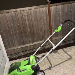 Greenworks 40V 16" Cordless Lawn Mower