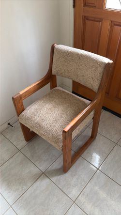 Wood chairs (set of four)