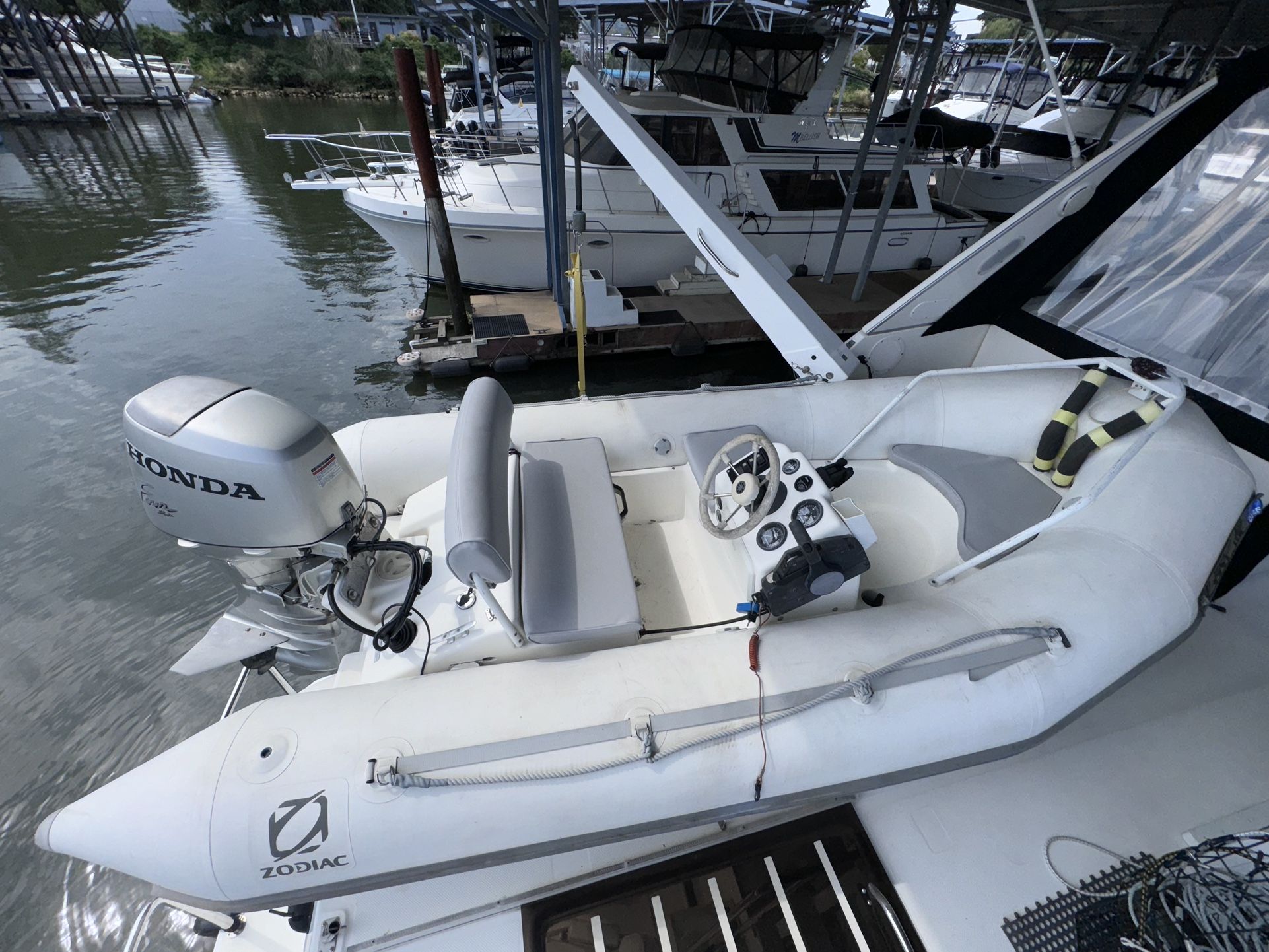 1999 Zodiac Yachtline 380