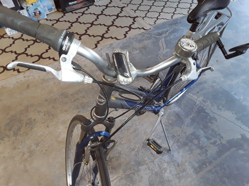 giant cypress hybrid womens bike