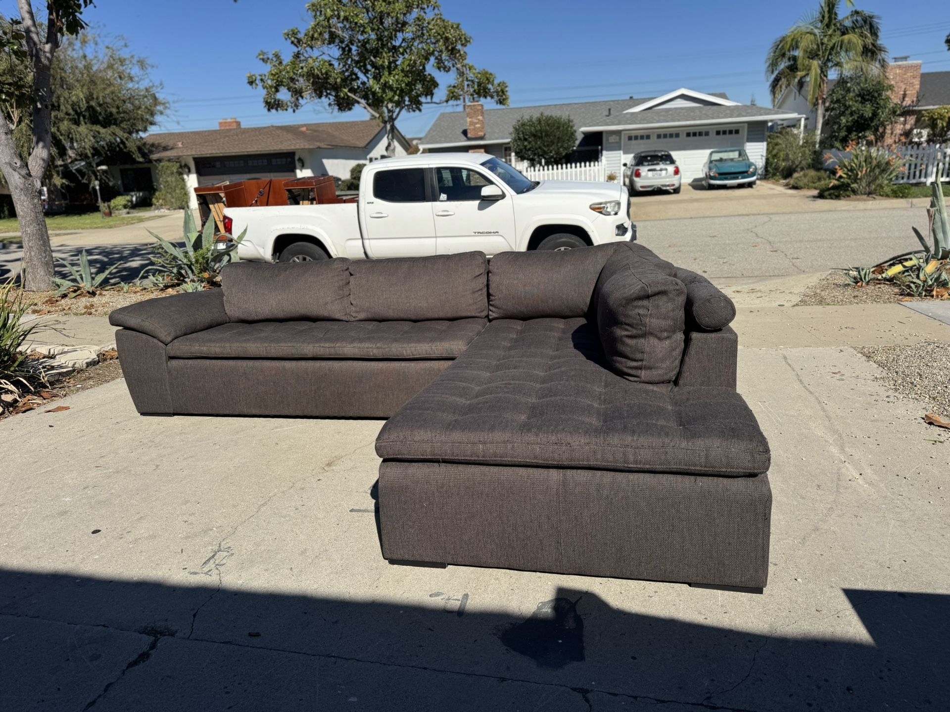 2pc Grey Sectional Couch FREE OC DELIVERY