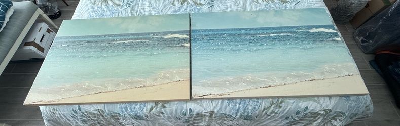 2 beautiful canvas Beach pictures