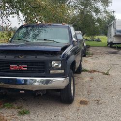 2000 GMC Sierra 2500 Regular Cab & Chassis