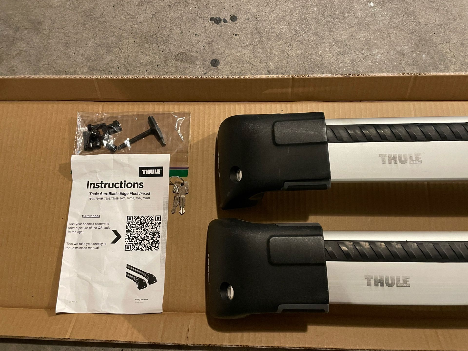 Thule Aeroblade Edge 7603 Roof Cross Bars
