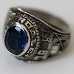 1988 Sterling Silver Class Ring – Blue Stone (Size 10)