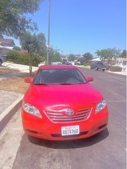 Toyota Camry LE (Runs perfect, gas saver, Bluetooth)