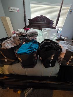 🛍️ Closet Cleanout – $40 for Everything! 🛍️
