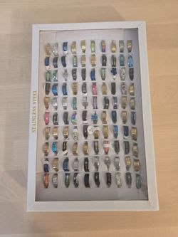 100 beautiful rings for sale only 50 dollars for the whole box